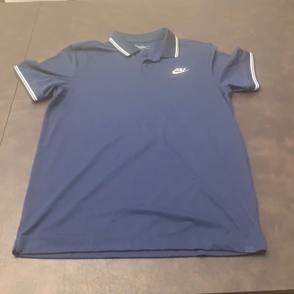 Men’s medium Nike Golf Dri-fit shirt